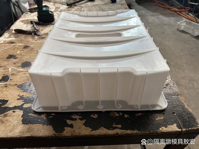 水渠漏水蓋板塑料模具 定制化生產，守護工程品質
